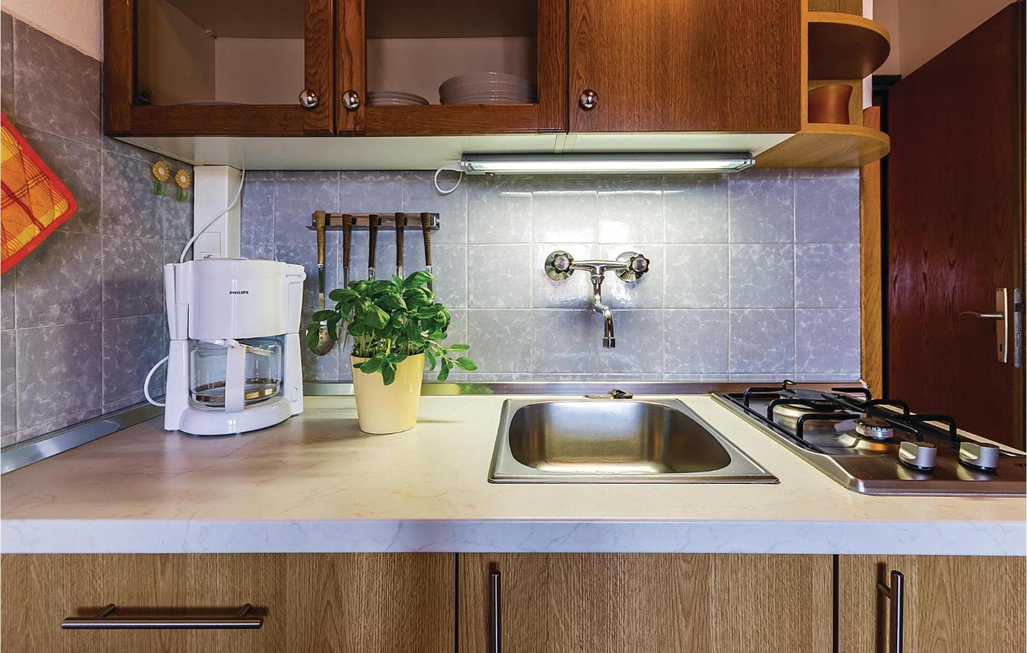 Beautiful Apartment In Pula With Kitchen Bagian luar foto